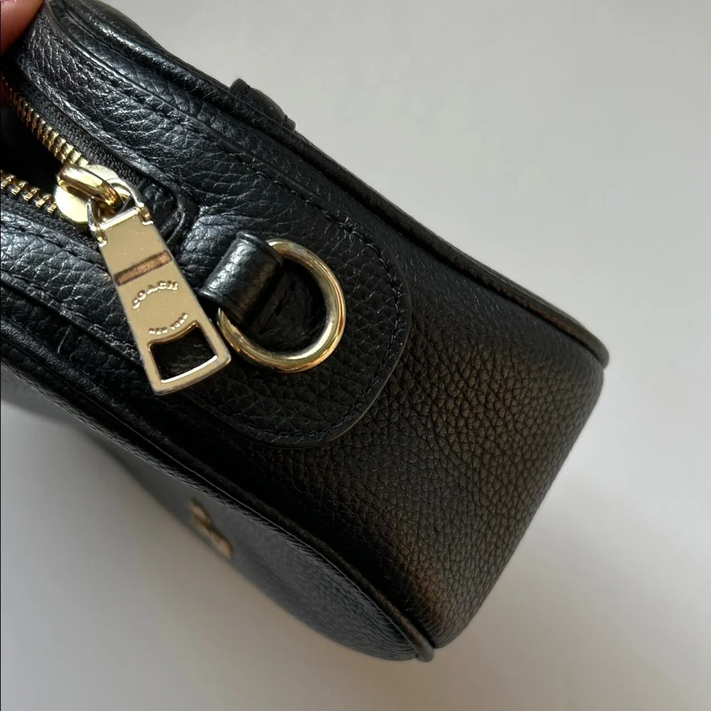 Coach Isla Black Camera Crossbody Bag - Picture 10 of 12